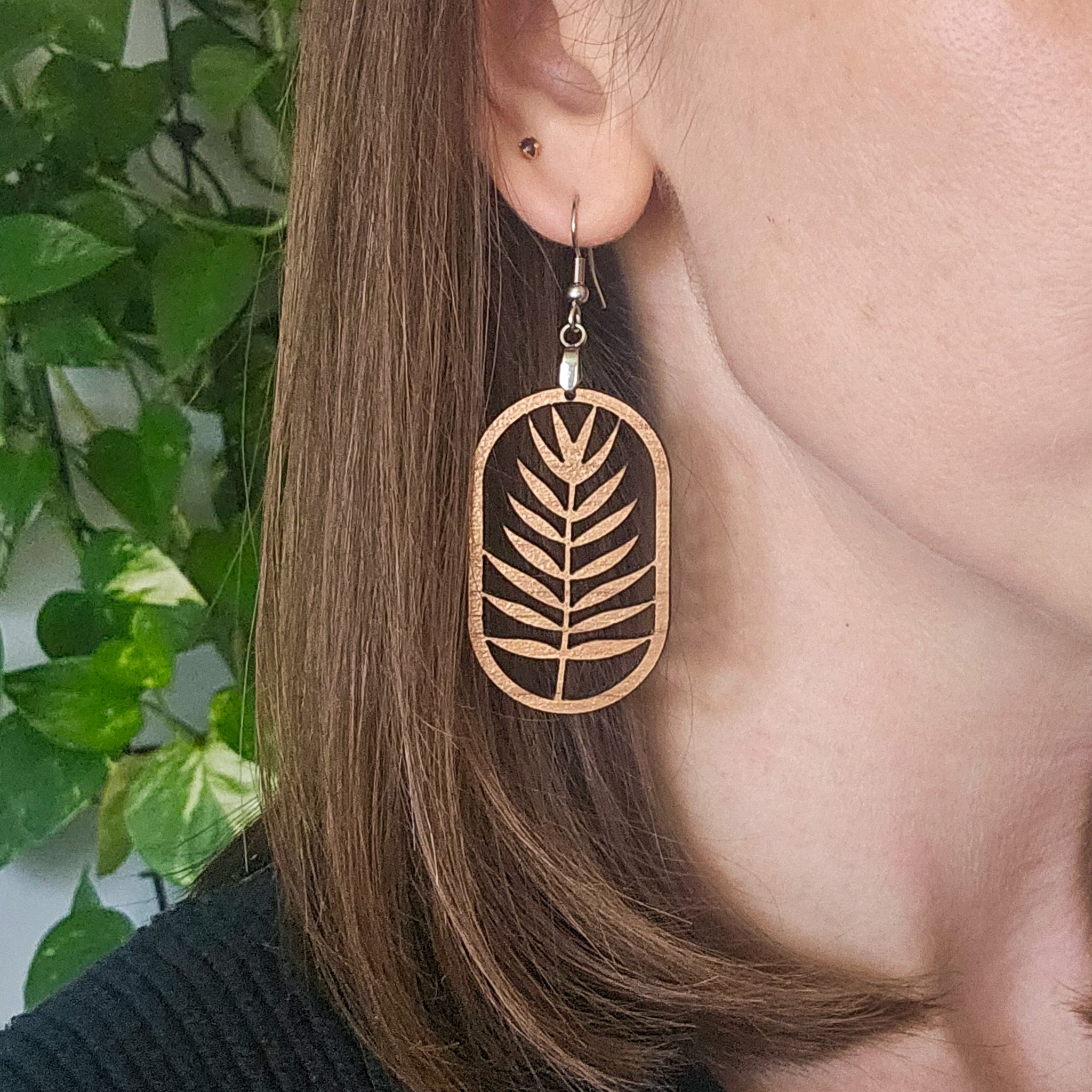 Modern leaves earrings ceramic and gold, Botanical leaf dangles for wedding,Personalized porcelain hotsell earrings, Unusual leafs earrings for gift