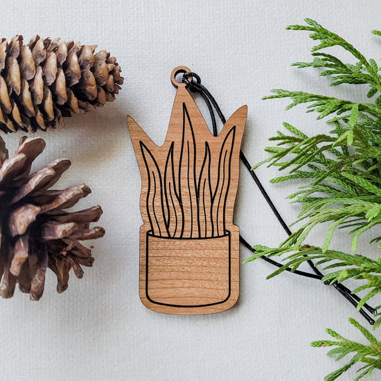 Potted hanging houseplant Christmas ornament - perfect gift for plant lovers. Handmade and wood engraved.